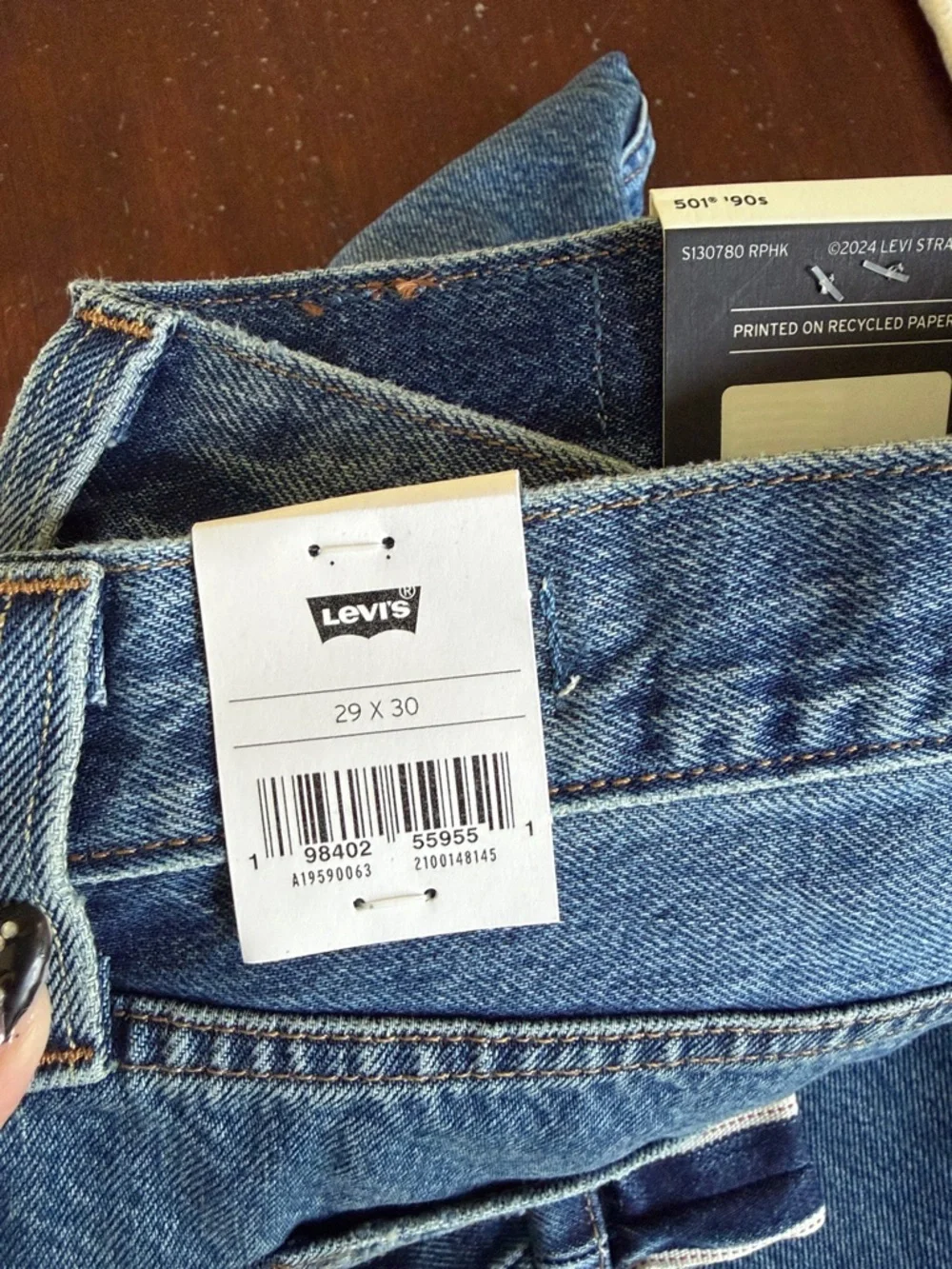 Levis 501 90’s Selvedge Denim Jeans Get on Board Medium Wash Size 29x30 NWT - Picture 14 of 14